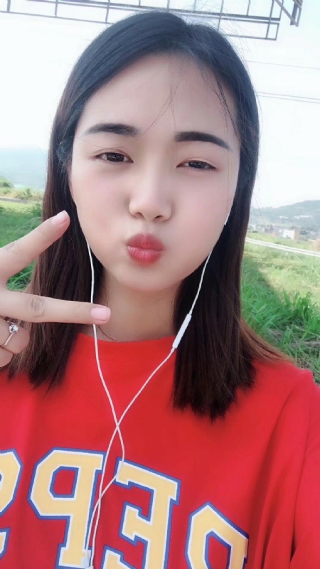 深拥必定温暖的第一张照片--广州相亲服务中心
