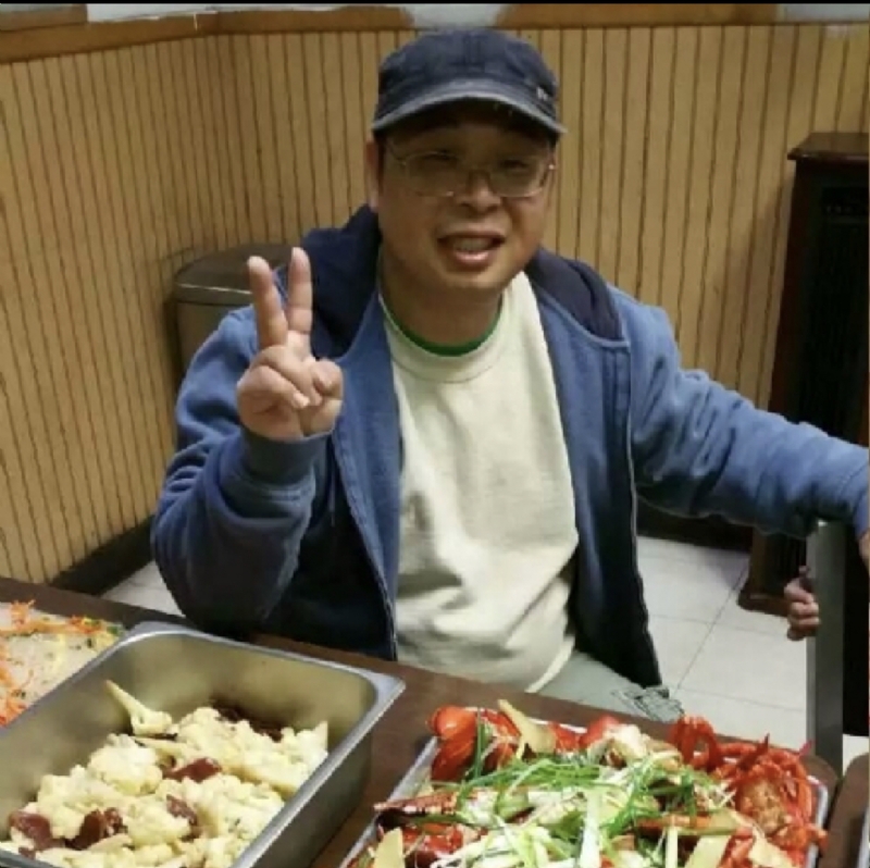 wally的第一张照片--广州相亲服务中心