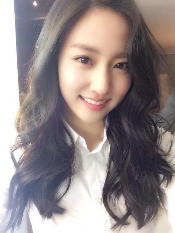 等爱的易微的第一张照片--广州相亲服务中心