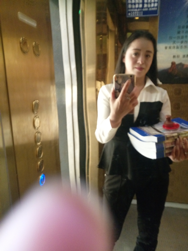 铿锵玫瑰的第一张照片--广州相亲服务中心