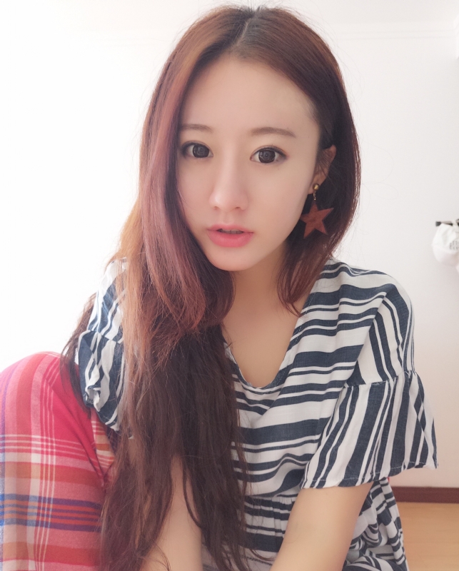 没有故事的女同学的第二张照片--广州相亲服务中心