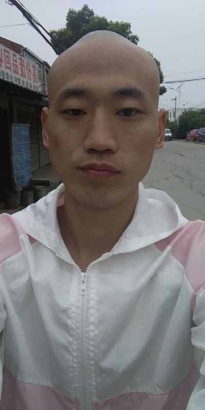 花花公子的第一张照片--广州相亲服务中心