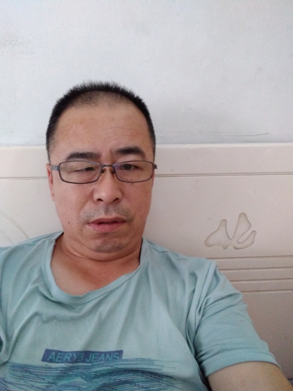 大叔的第一张照片--广州相亲服务中心