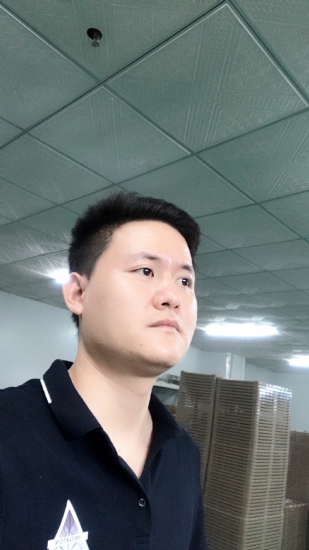 伟的第一张照片--广州相亲服务中心