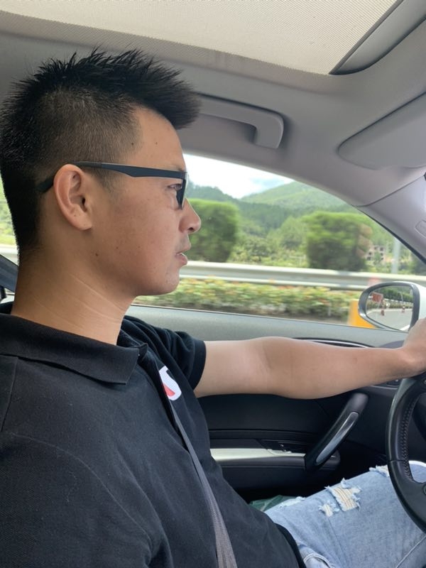 浪漫益友的第一张照片--广州相亲服务中心