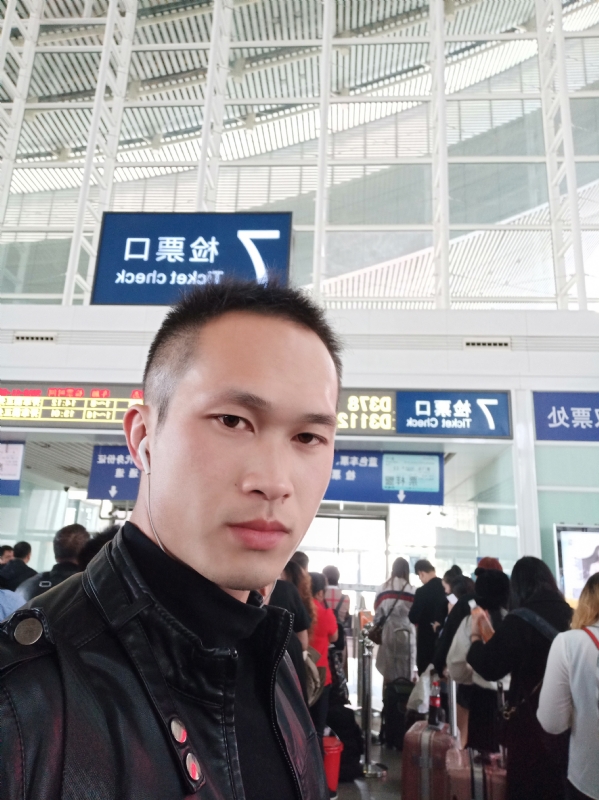 一叶知秋的第一张照片--广州相亲服务中心