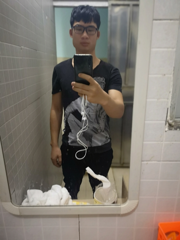 右手的执着的第一张照片--广州相亲服务中心