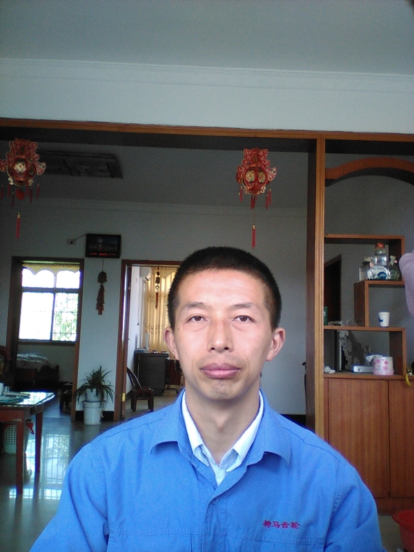 红玫瑰的第一张照片--广州相亲服务中心