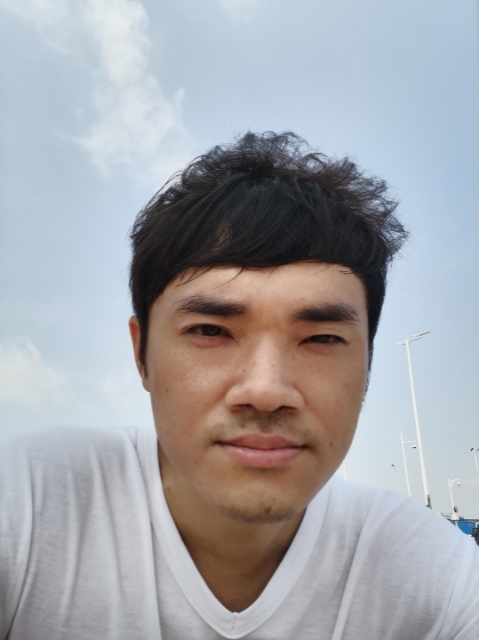 老实人的第一张照片--广州相亲服务中心