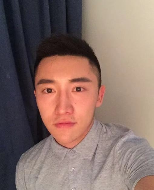 灰太狼的第一张照片--广州相亲服务中心