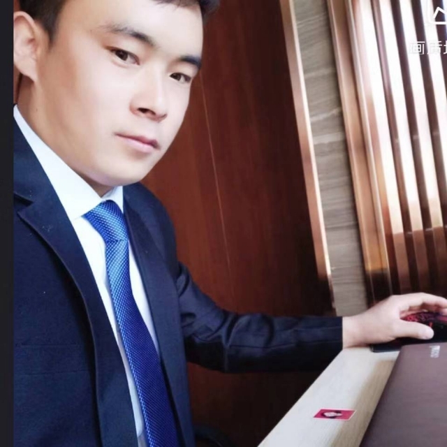 会哭的幸福的第一张照片--广州相亲服务中心
