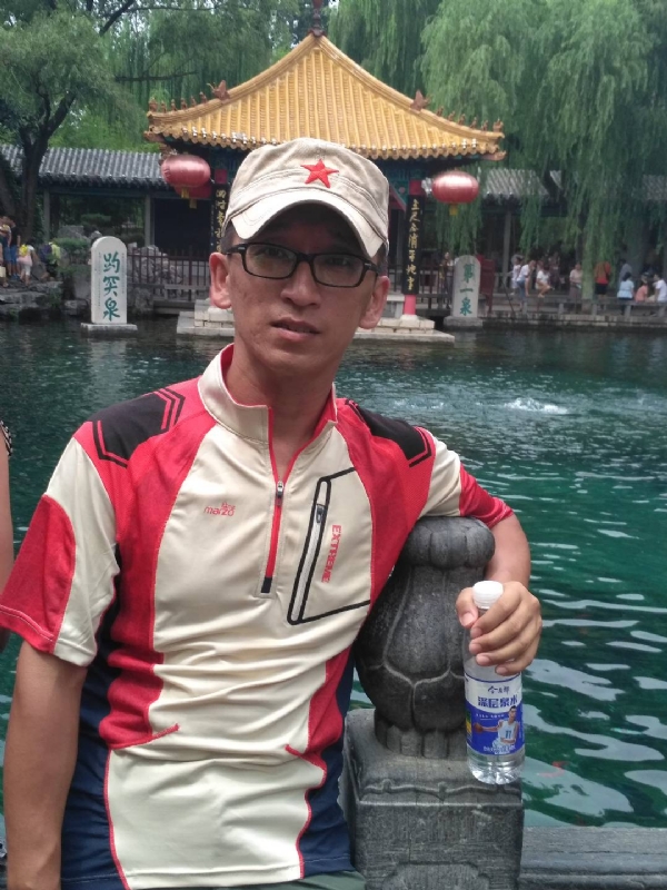 晓峰的第二张照片--广州相亲服务中心