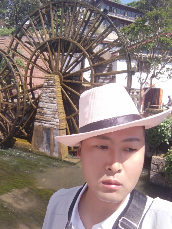 曲靖相亲的第一张照片--广州相亲服务中心
