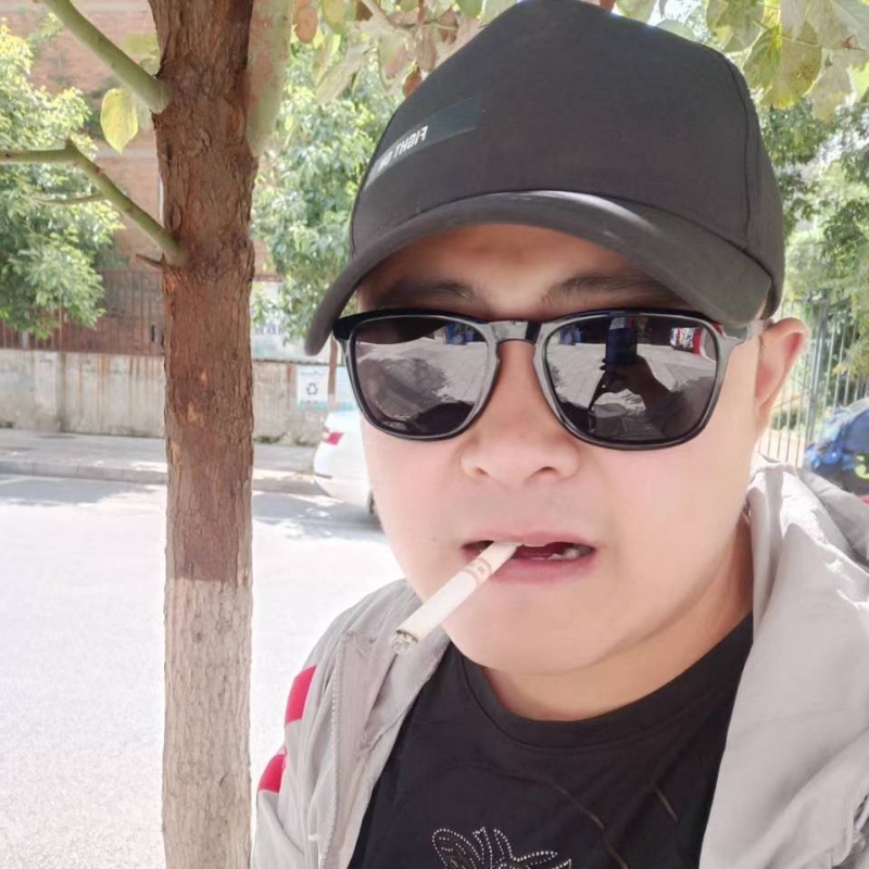 瞄小七的第一张照片--广州相亲服务中心