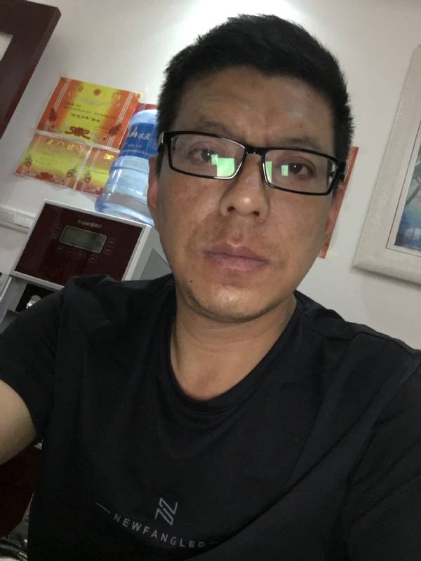 牵手的第三张照片--广州相亲服务中心