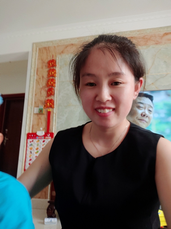 睿智的第一张照片--广州相亲服务中心