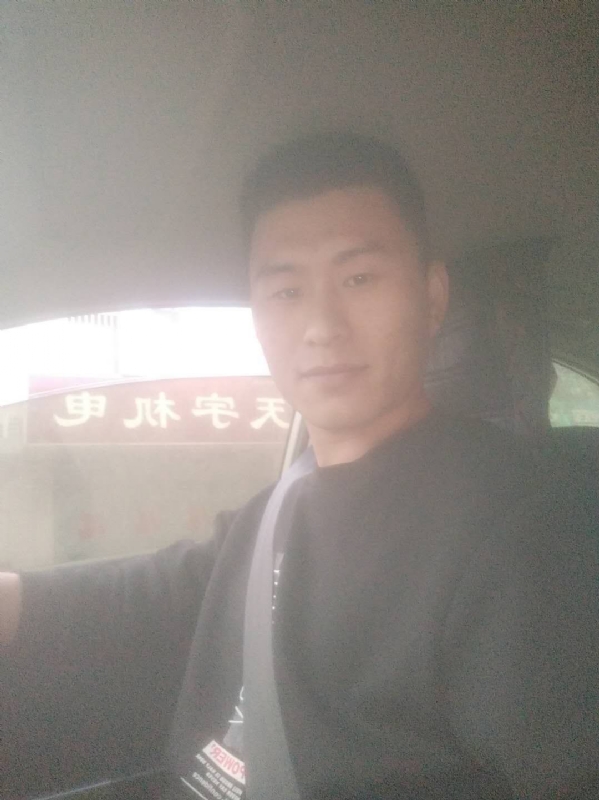 老鼠爱上猫的第一张照片--广州相亲服务中心