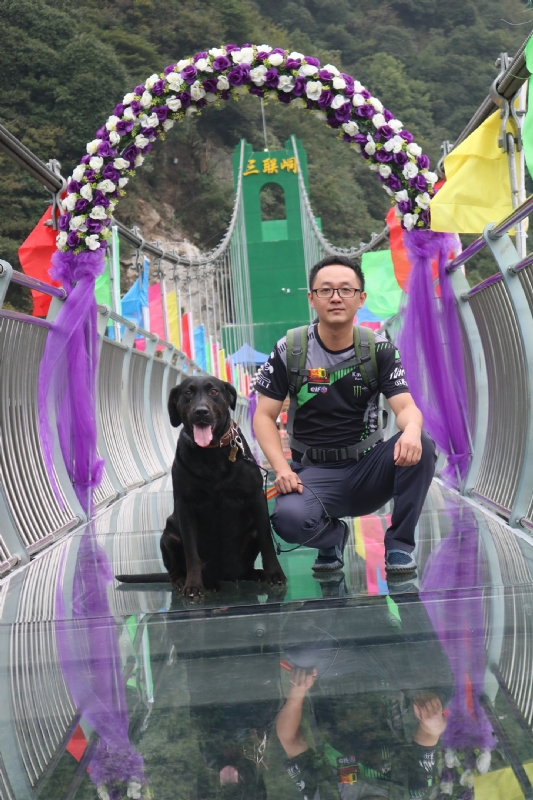 离人的第一张照片--广州相亲服务中心