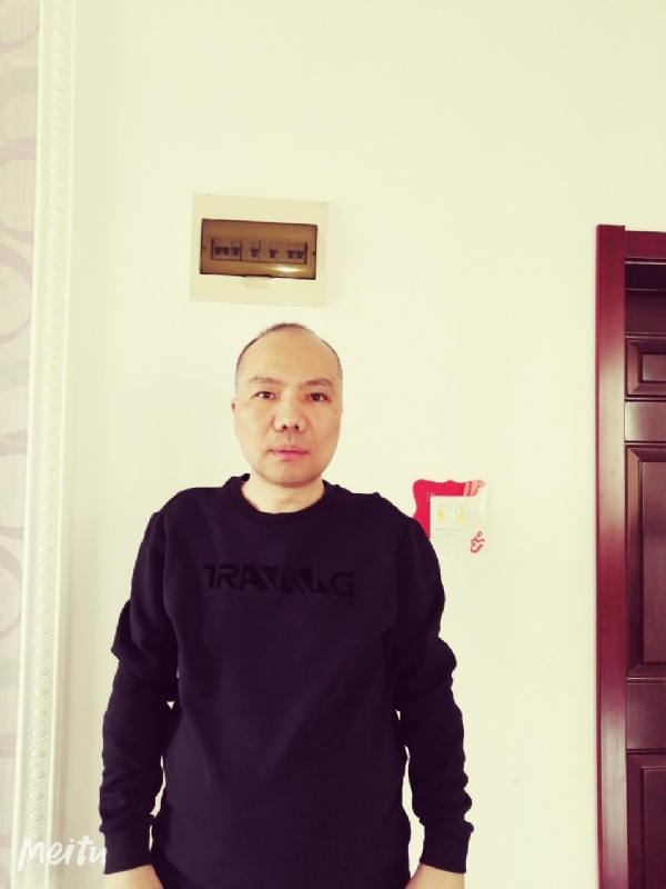酒香四溢的第一张照片--广州相亲服务中心