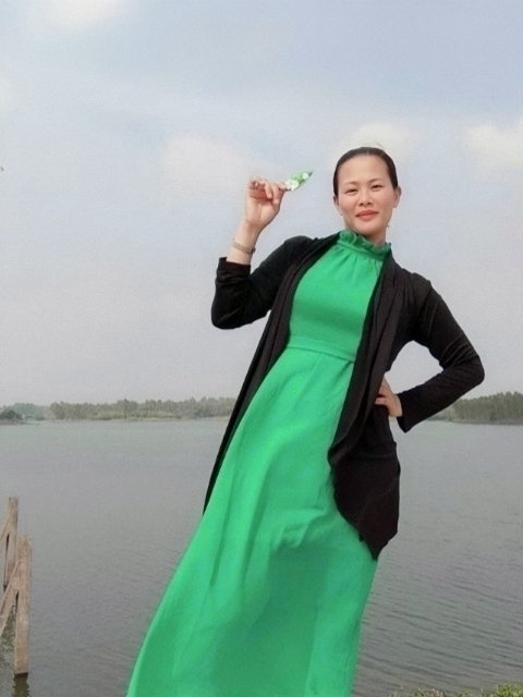 李梅的第二张照片--广州相亲服务中心