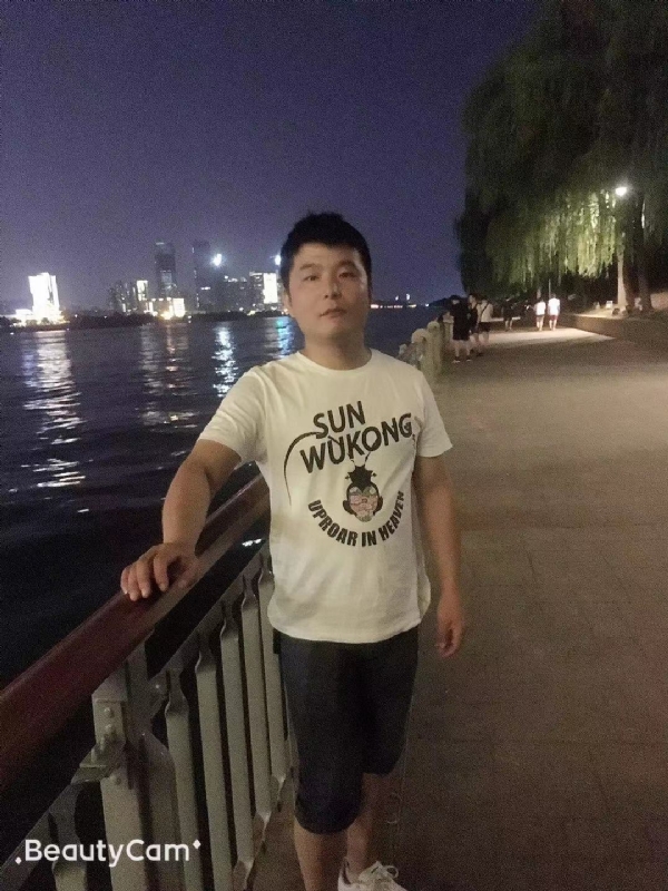 古月的第二张照片--广州相亲服务中心