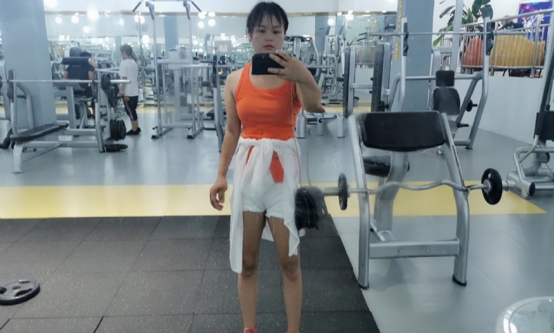 爱你的妞的第一张照片--广州相亲服务中心