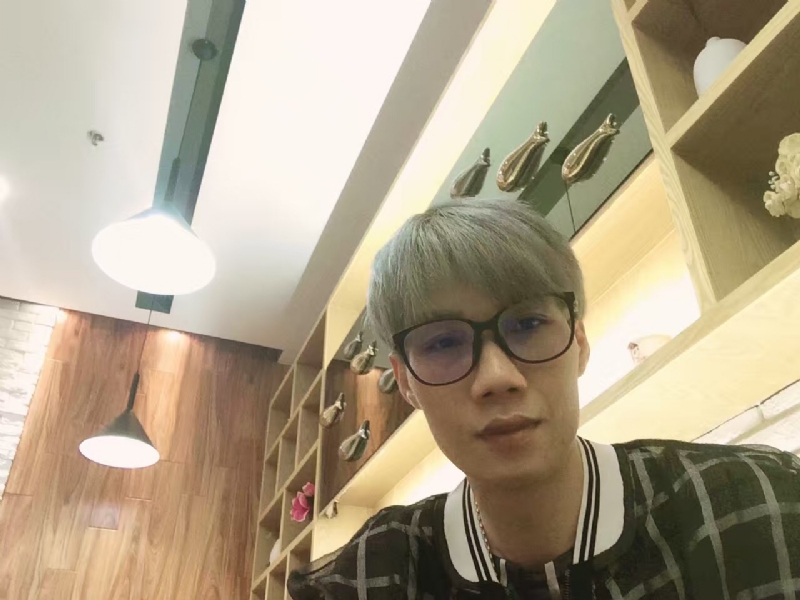 黄峰的第一张照片--广州相亲服务中心