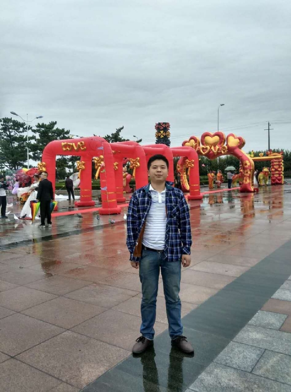 在奋斗的第三张照片--广州相亲服务中心