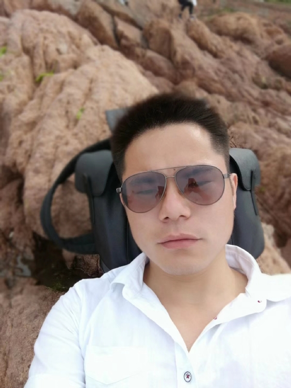 易听的第一张照片--广州相亲服务中心