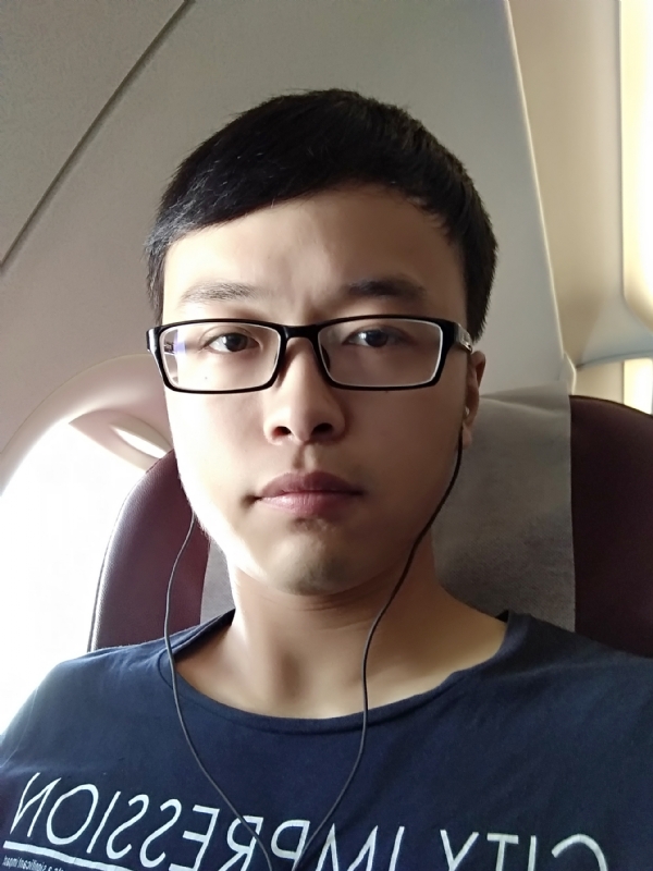 在水一方的第二张照片--广州相亲服务中心