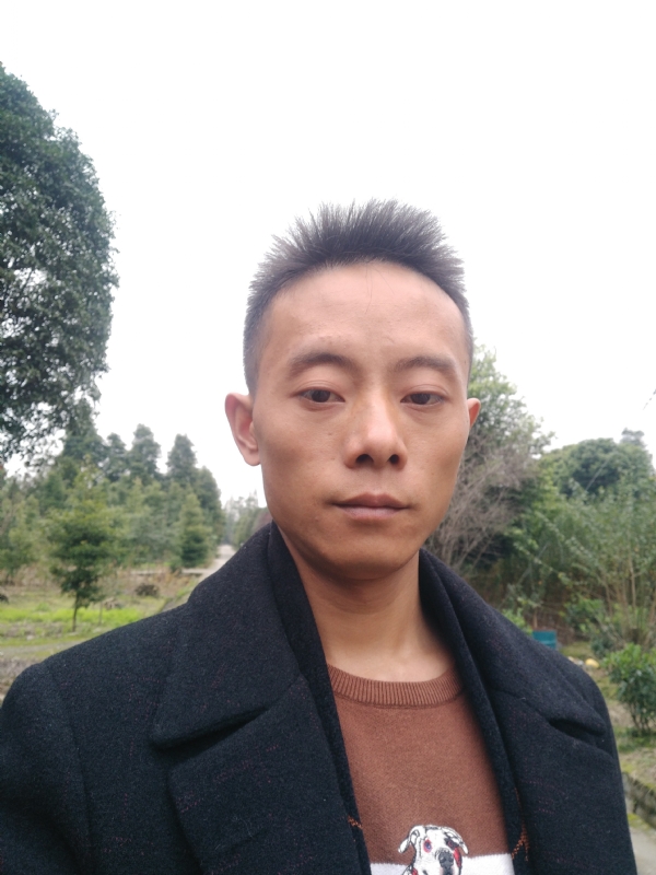 携手白头的第二张照片--广州相亲服务中心