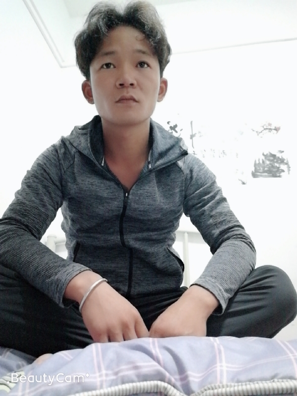 东浩学长的第一张照片--广州相亲服务中心