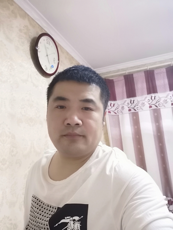 爱你的眼睛的第一张照片--广州相亲服务中心