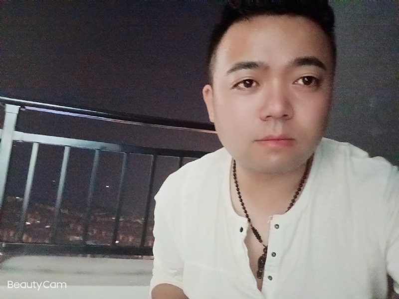 可么嗯哼的第一张照片--广州相亲服务中心