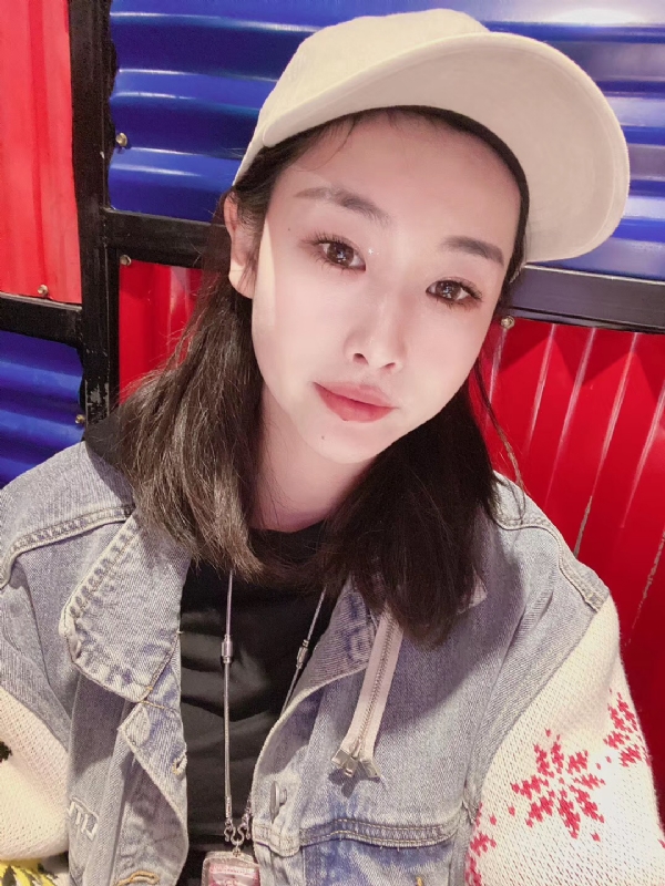 玲珑的第一张照片--广州相亲服务中心