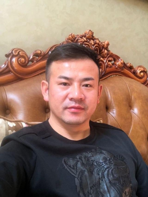 许你一笔墨的第一张照片--广州相亲服务中心