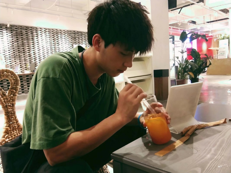 一花一世界的第一张照片--广州相亲服务中心