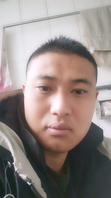 烟花再美不过瞬间的第一张照片--广州相亲服务中心