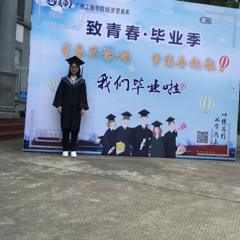 小小的第一张照片--广州相亲服务中心