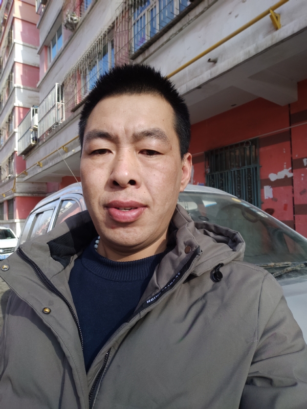 华哥的第一张照片--广州相亲服务中心