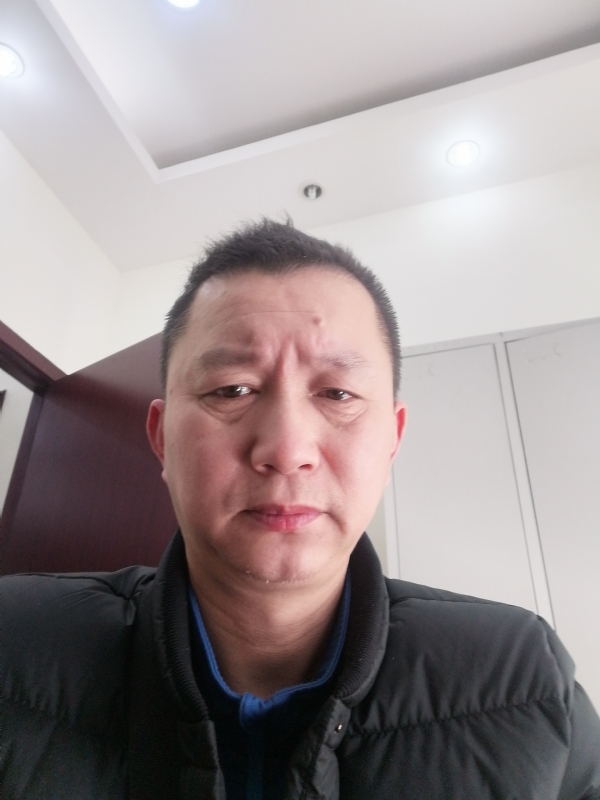 相视而笑的第一张照片--广州相亲服务中心