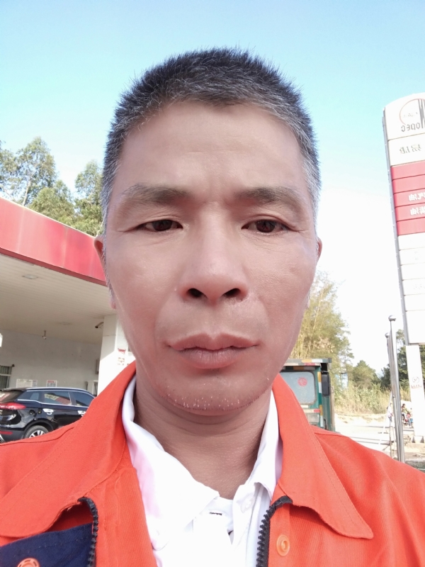 静候缘分的第一张照片--广州相亲服务中心