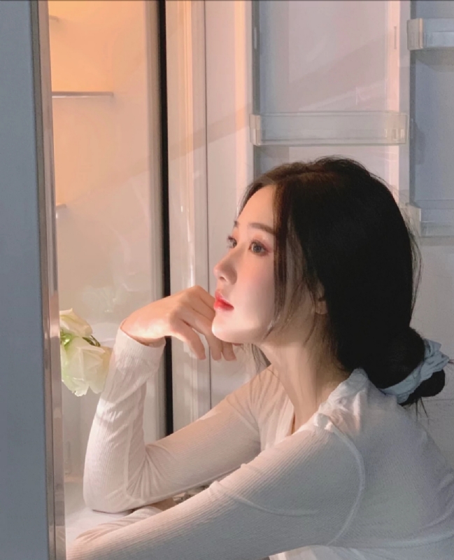 風吹過臉頰的第一张照片--广州相亲服务中心