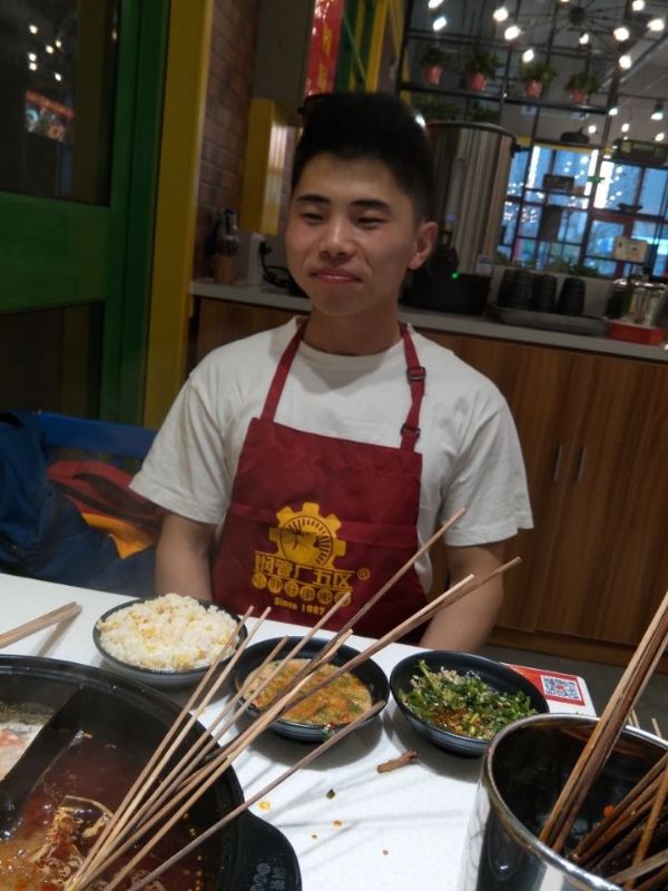 明晨的第一张照片--广州相亲服务中心
