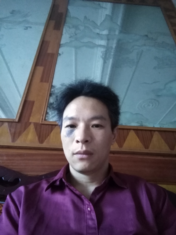 风中落叶的第一张照片--广州相亲服务中心