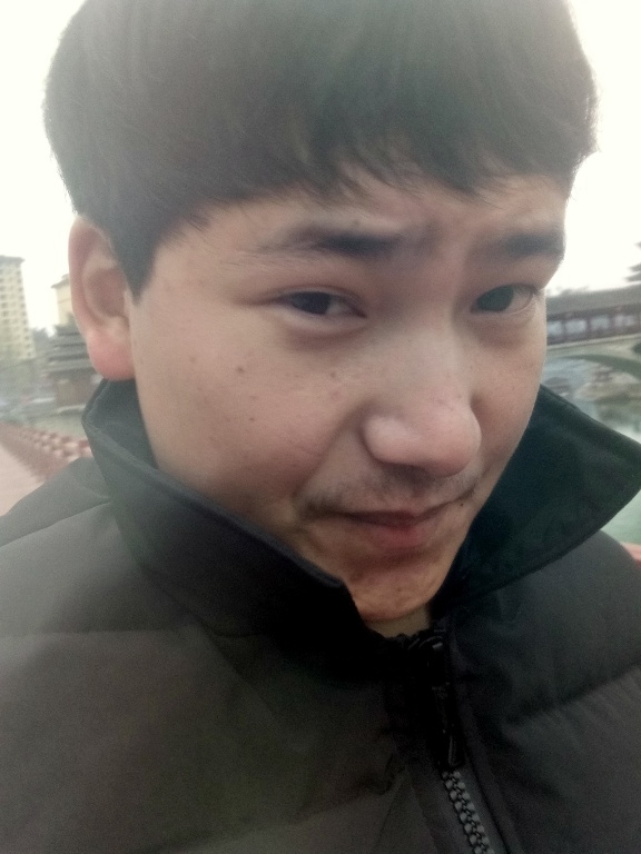 侗族青年作家超超的第二张照片--广州相亲服务中心