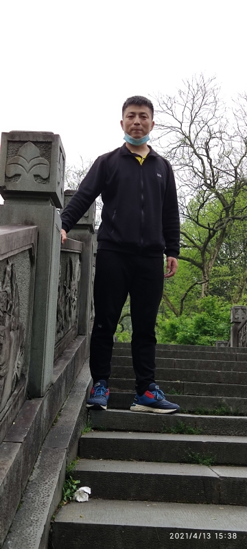 翁的第一张照片--广州相亲服务中心