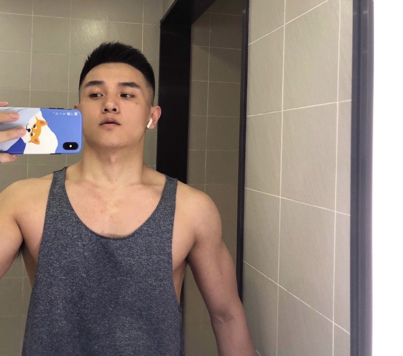 李文亮的第一张照片--广州相亲服务中心