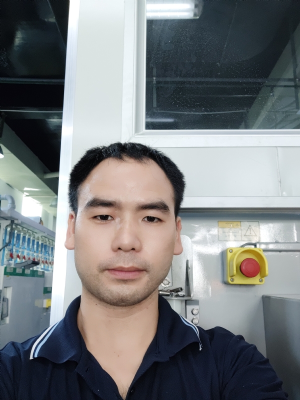 黄伟的第一张照片--广州相亲服务中心