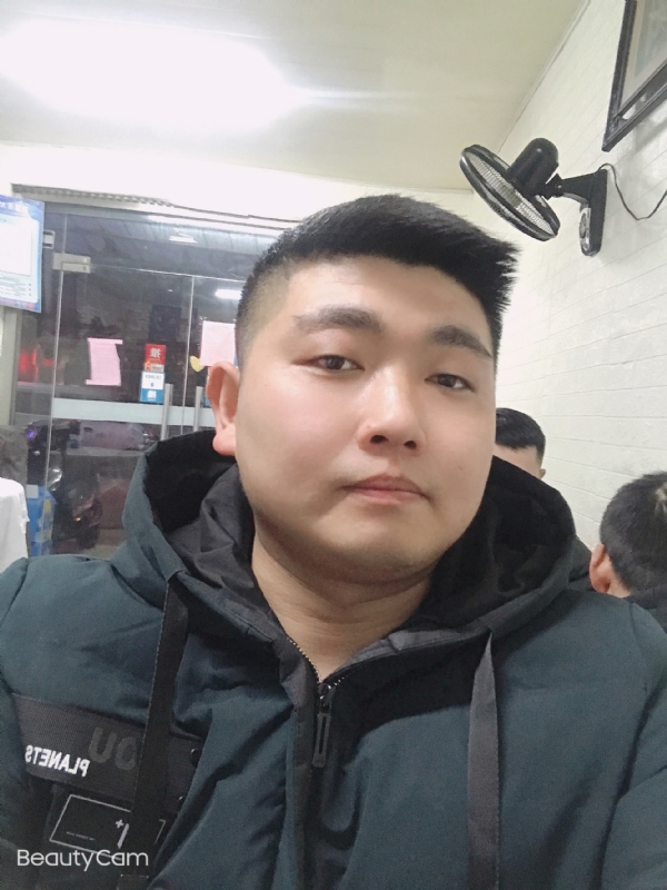 回忆是个小孩的第一张照片--广州相亲服务中心